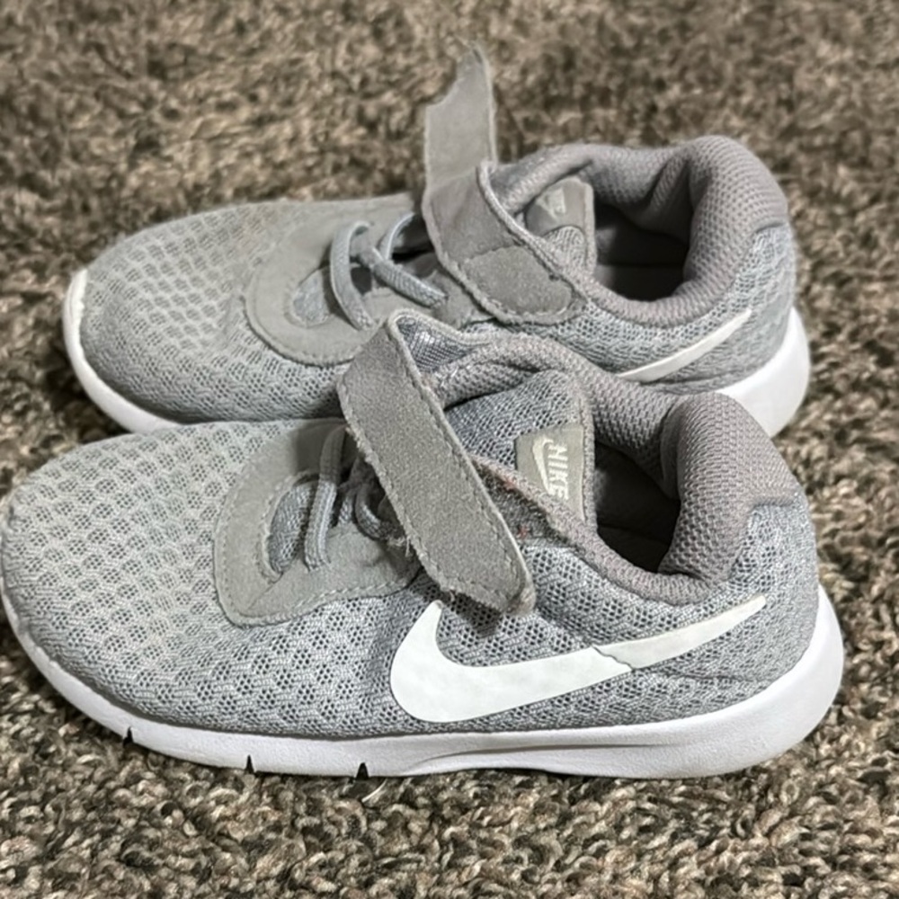 Nike Tan Jun Size 8C